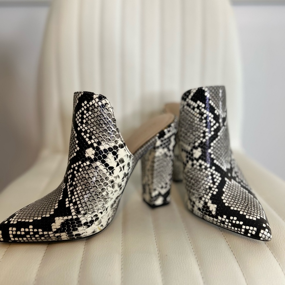 Aldo Black and White Snakeskin Heeled Boots *worn once!*